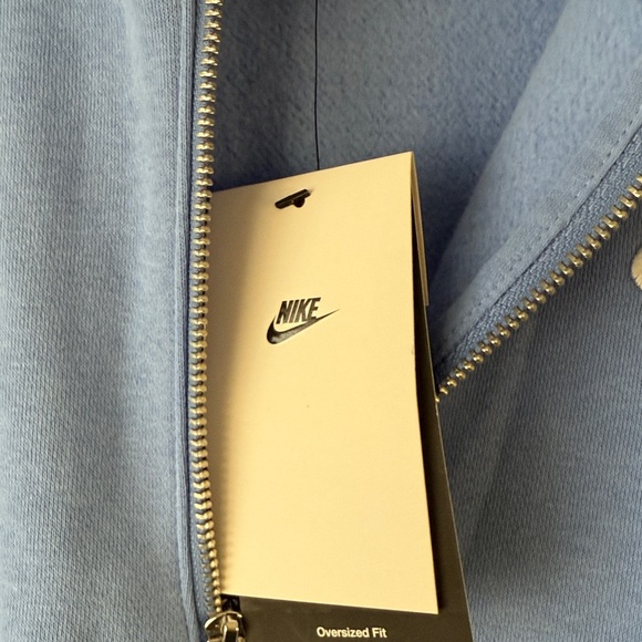 Nike Women's Sportswear Phoenix Fleece Oversized 1/2-Zip Crop Sweatshirt - Picture 4 of 5